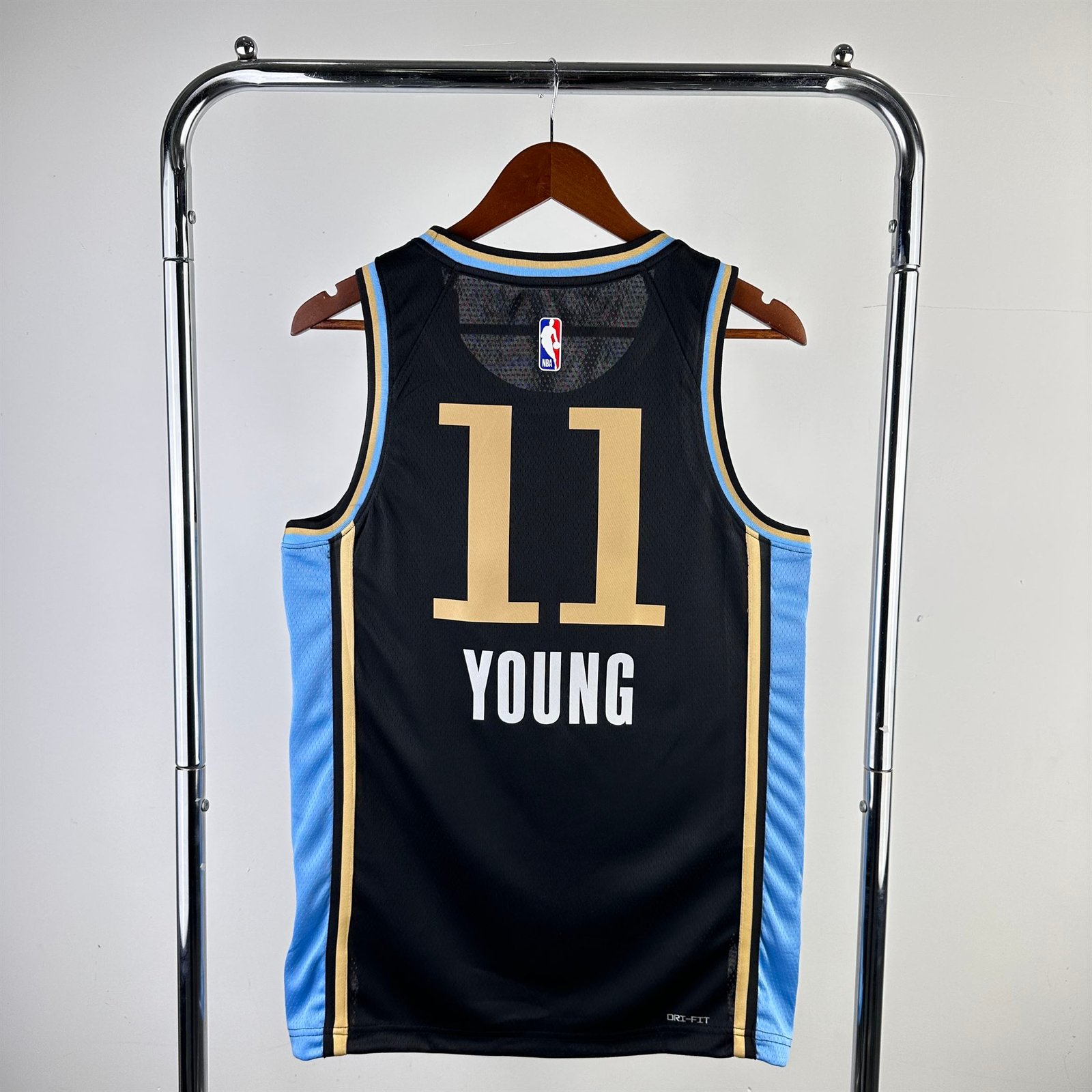 Maillot NBA Atlanta Hawks Young 11