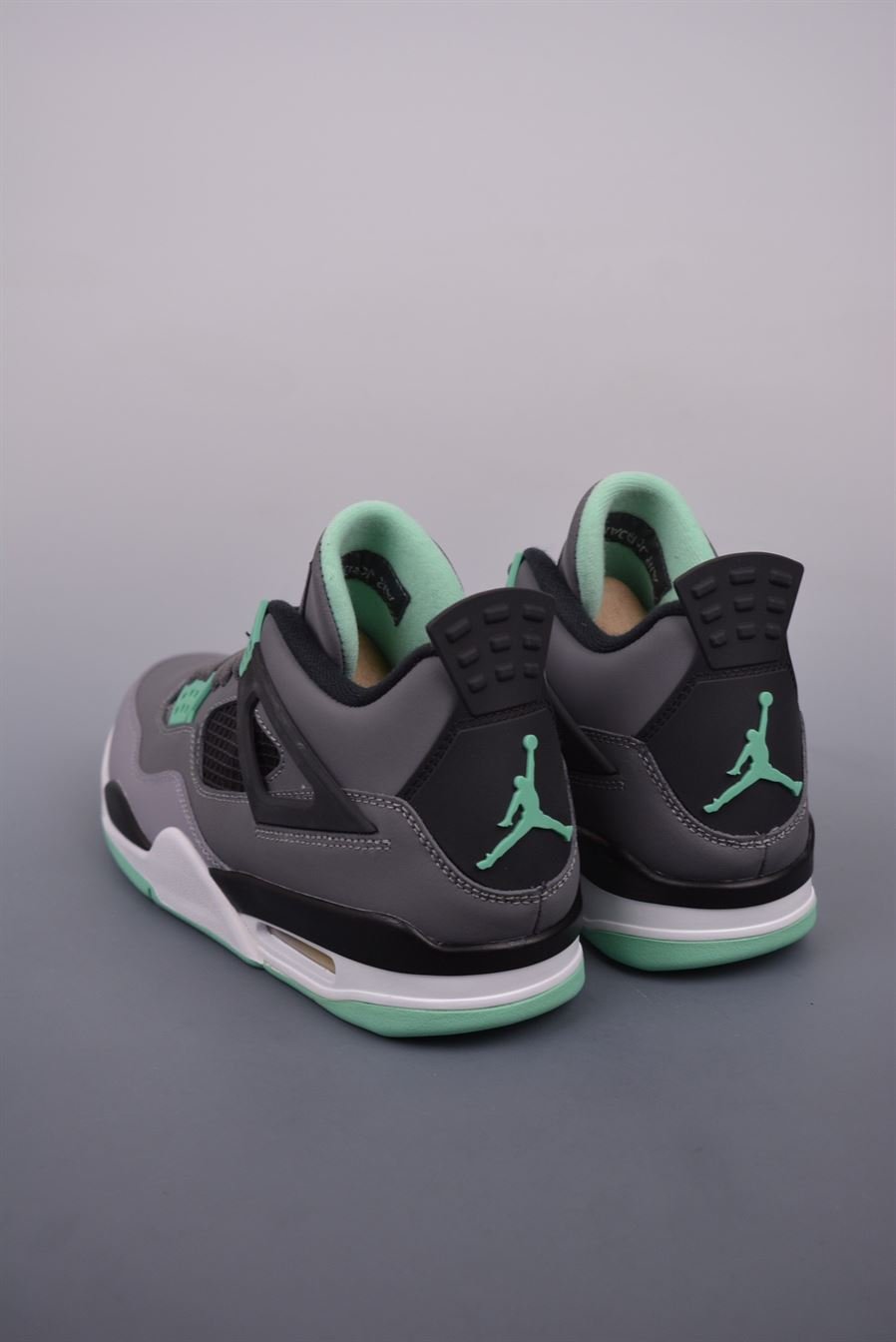 Chaussure Homme Air Jordan 4 Mid Top