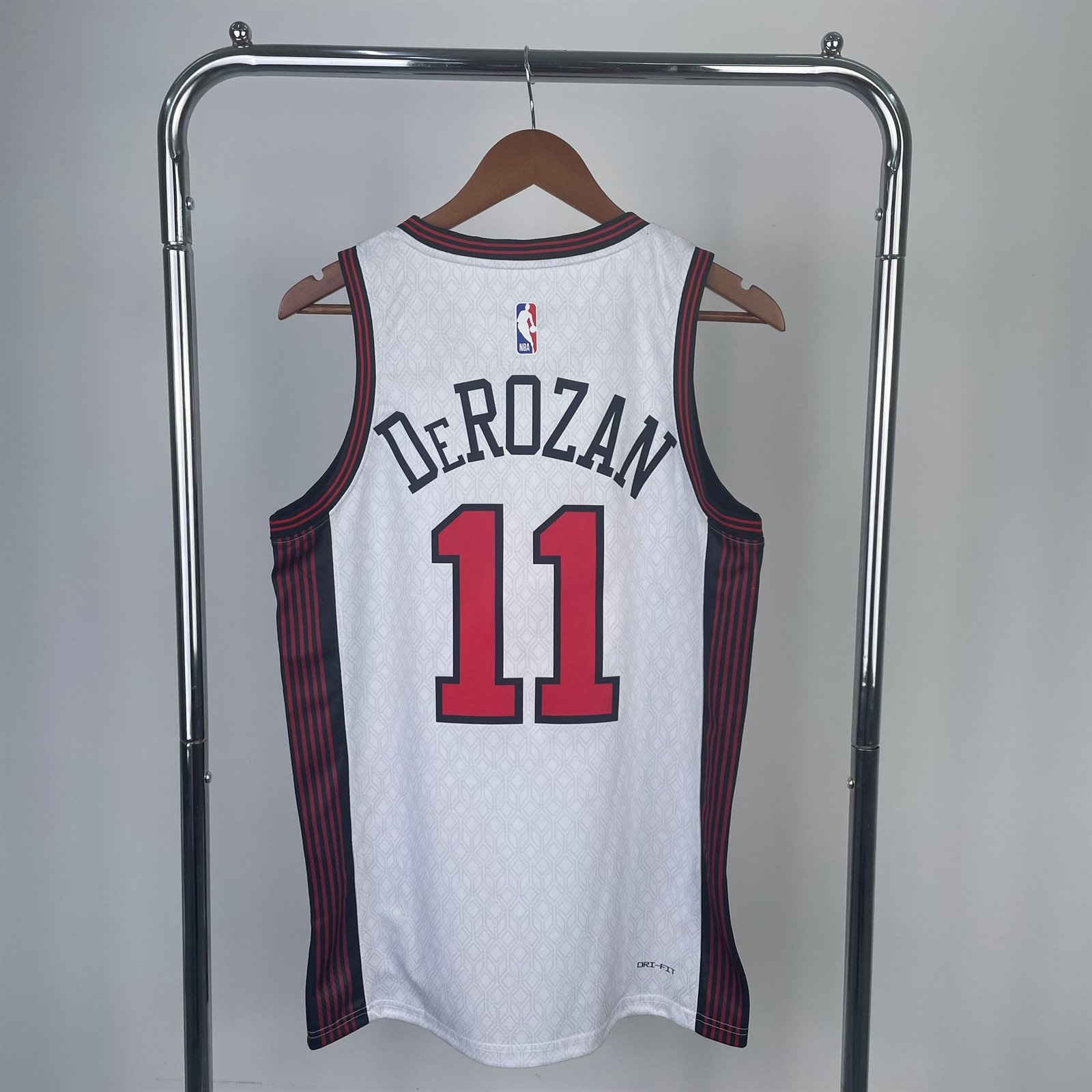 Maillot NBA Chicago Bulls DeRozan 11