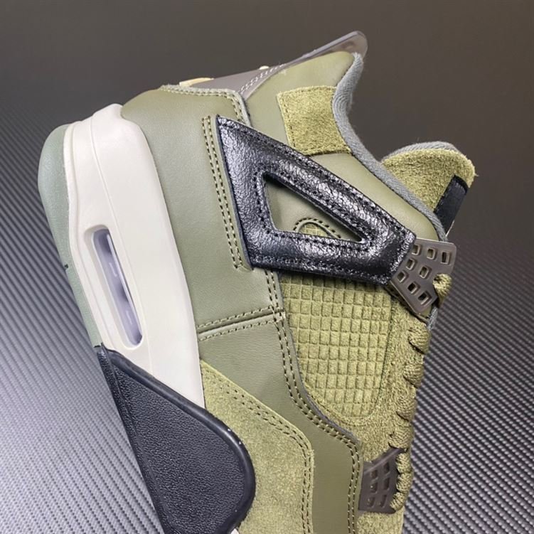 Chaussure Femme Air Jordan 4 Mid Top