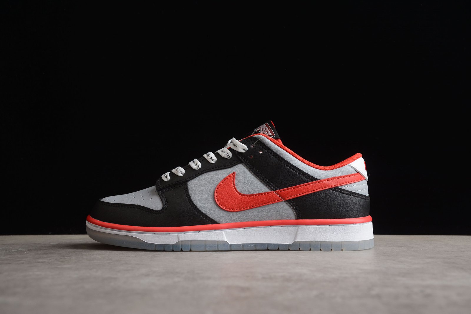 Chaussure Homme Nike SB Dunk