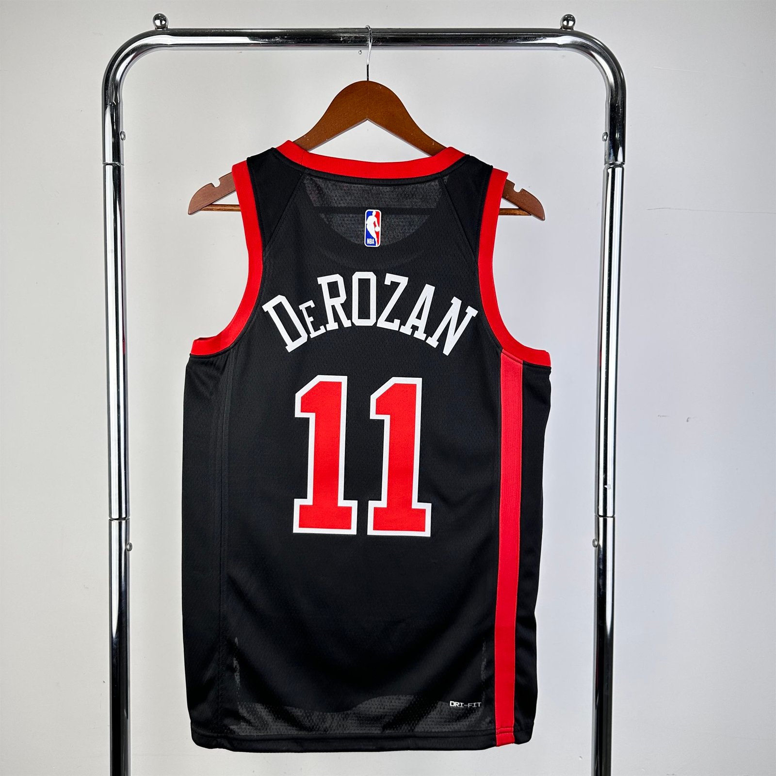 Maillot NBA Chicago Bulls DeRozan 11